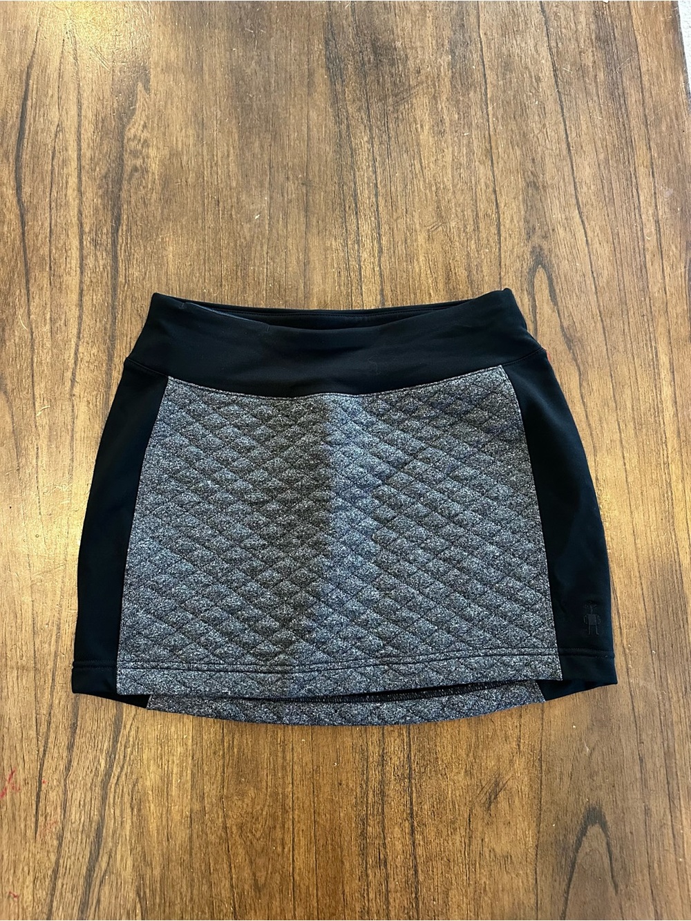 Smartwool Diamond Peak Quilted Skirt Women’s XS Gray Black Merino Wool Outdoor